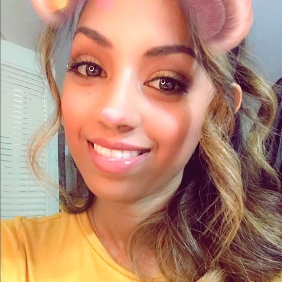 Meet your Posher, Jessica - Picture 6 of 8